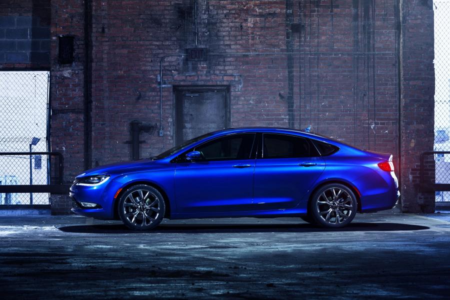  Chrysler 200S AWD (UF) 2014 года  (фото 32 из 46)